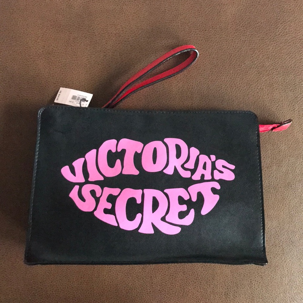Victoria’s Secret- New Black PU/100% Polyester lining Makeup/Toiletries Pouch